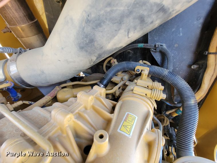 image for item IV9015 2015 Caterpillar D6K2 LGP  dozer