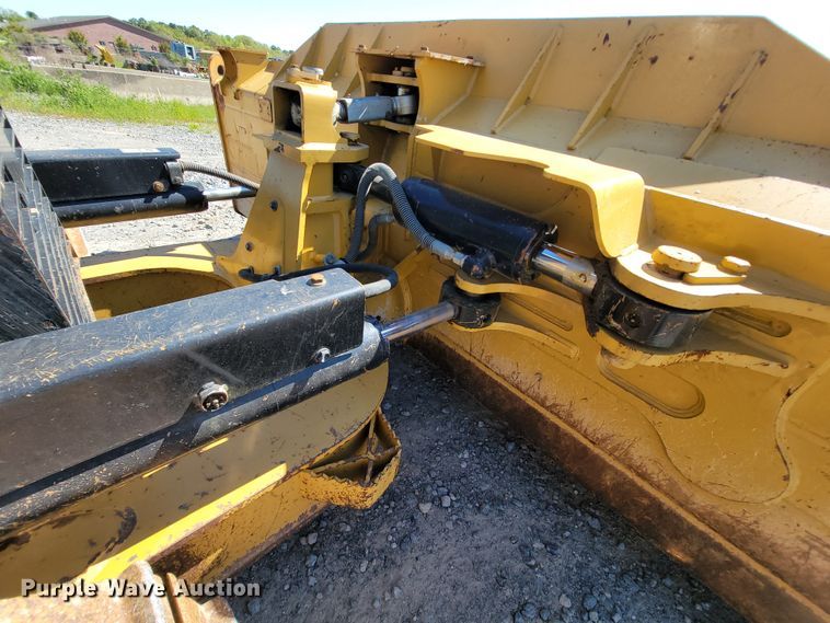 image for item IV9015 2015 Caterpillar D6K2 LGP  dozer