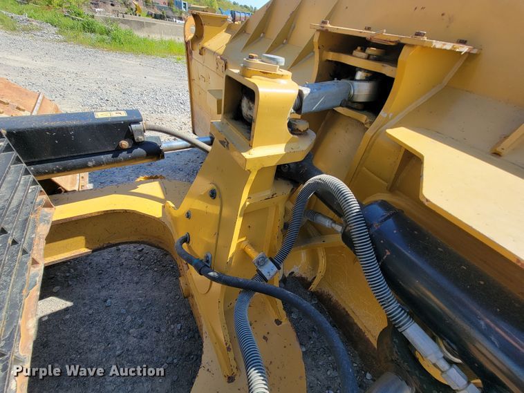 image for item IV9015 2015 Caterpillar D6K2 LGP  dozer