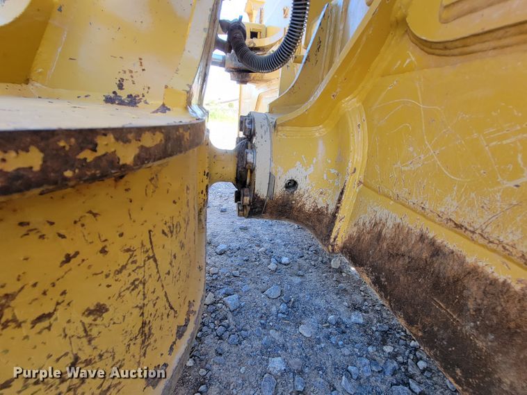 image for item IV9015 2015 Caterpillar D6K2 LGP  dozer