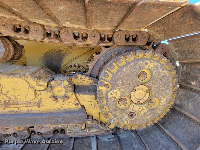 image for item IV9015 2015 Caterpillar D6K2 LGP  dozer