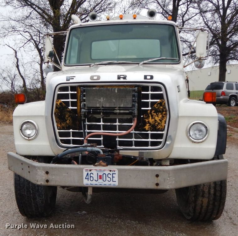 image for item IX9474 1977 Ford 9000  ready mix truck