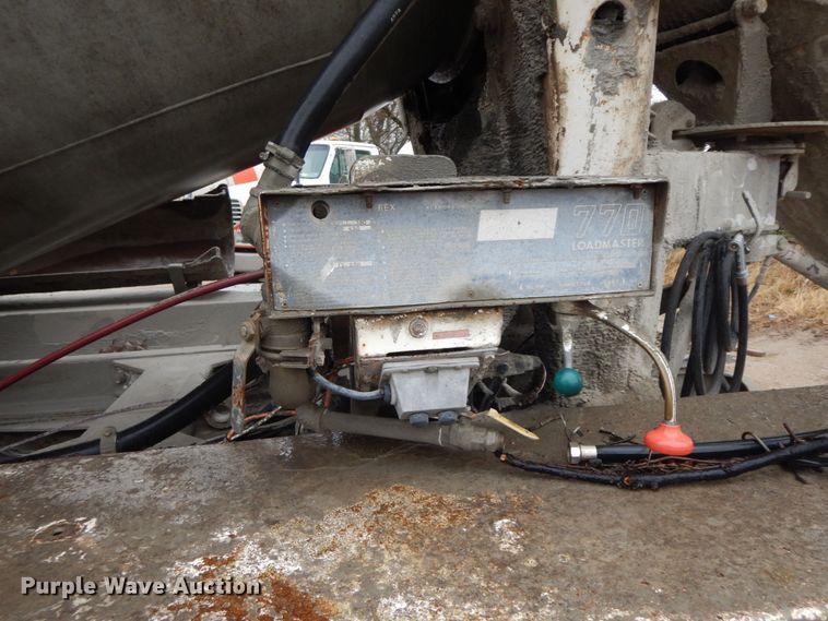 image for item IX9474 1977 Ford 9000  ready mix truck