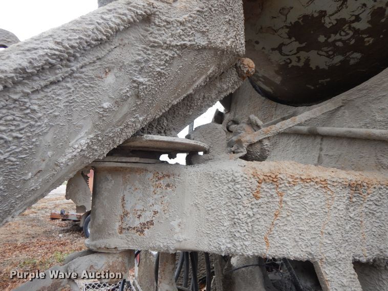 image for item IX9474 1977 Ford 9000  ready mix truck