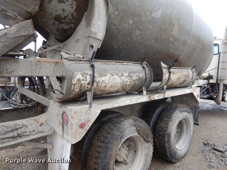 image for item IX9474 1977 Ford 9000  ready mix truck