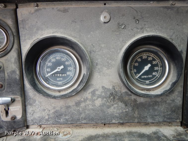 image for item IX9474 1977 Ford 9000  ready mix truck