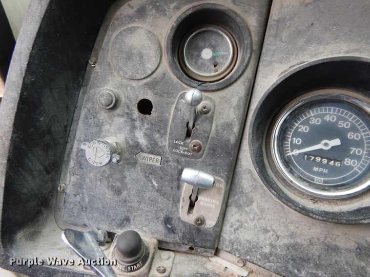 image for item IX9474 1977 Ford 9000  ready mix truck