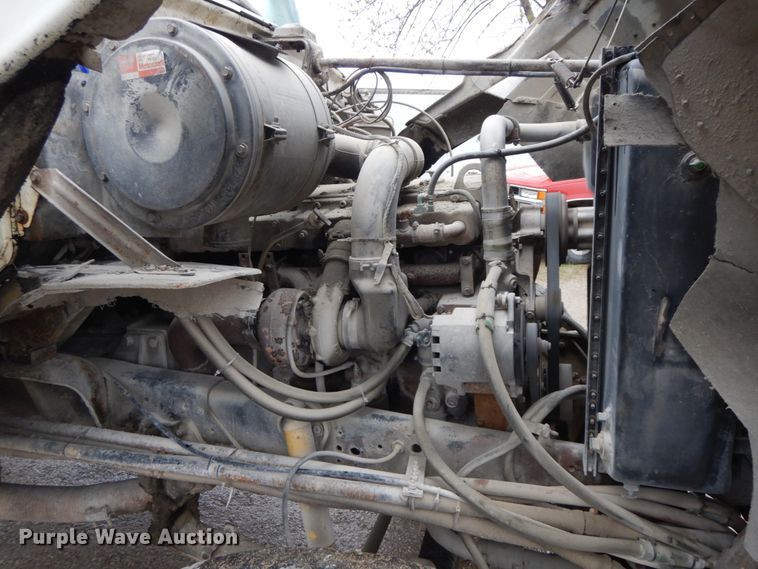 image for item IX9474 1977 Ford 9000  ready mix truck