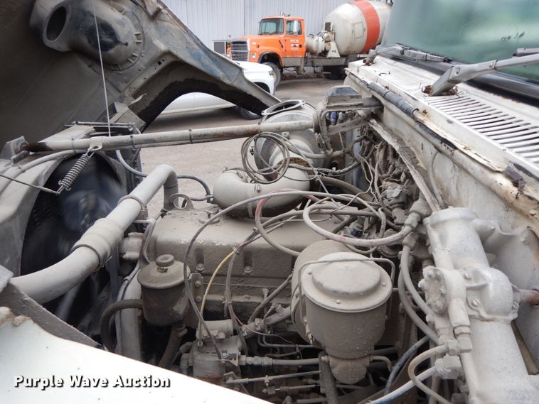 image for item IX9474 1977 Ford 9000  ready mix truck