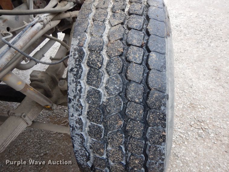 image for item IX9474 1977 Ford 9000  ready mix truck