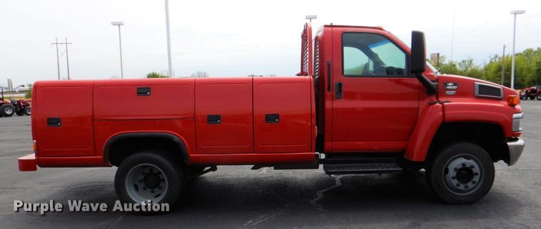 image for item IY9479 2003 Chevrolet C4500  utility / service truck
