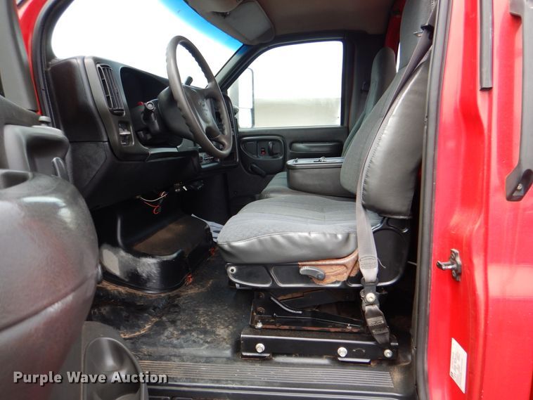 image for item IY9479 2003 Chevrolet C4500  utility / service truck