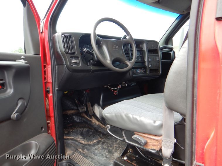 image for item IY9479 2003 Chevrolet C4500  utility / service truck