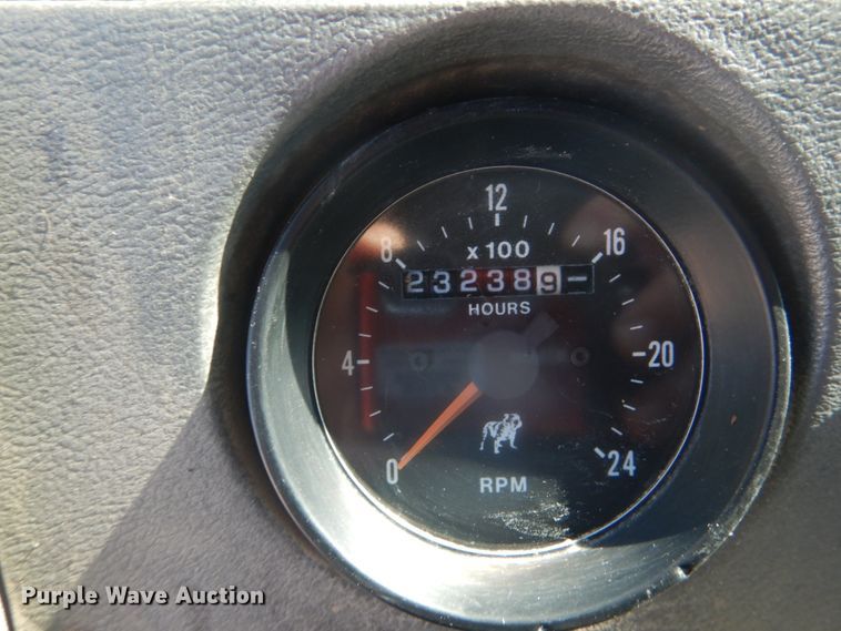 image for item IY9586 1996 Mack RD688S  dump truck