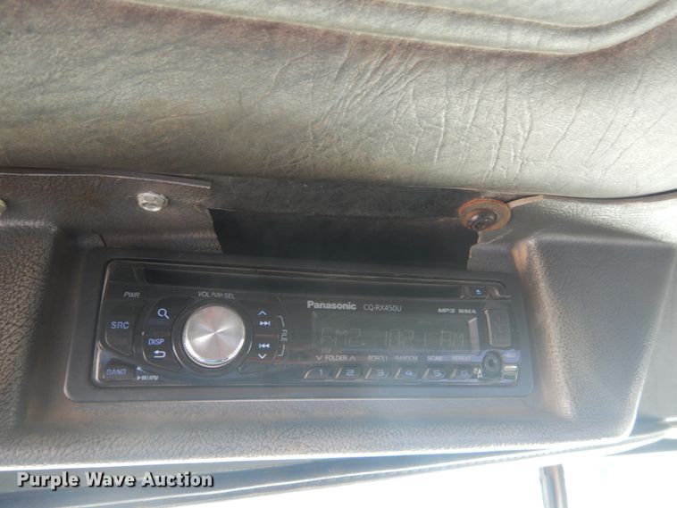 image for item IY9586 1996 Mack RD688S  dump truck