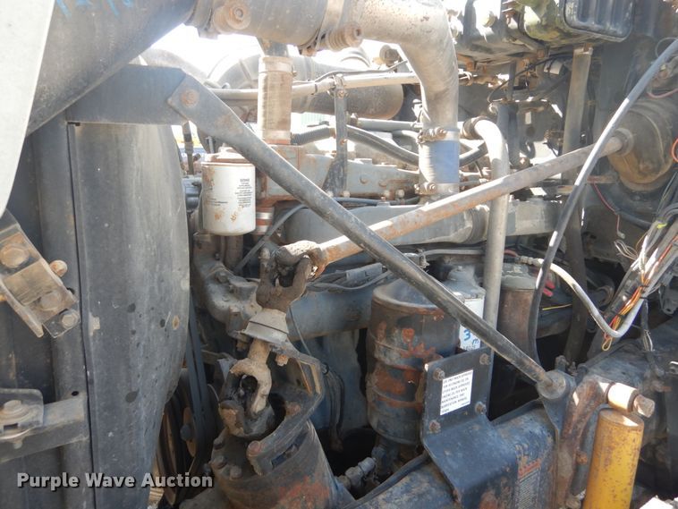 image for item IY9586 1996 Mack RD688S  dump truck