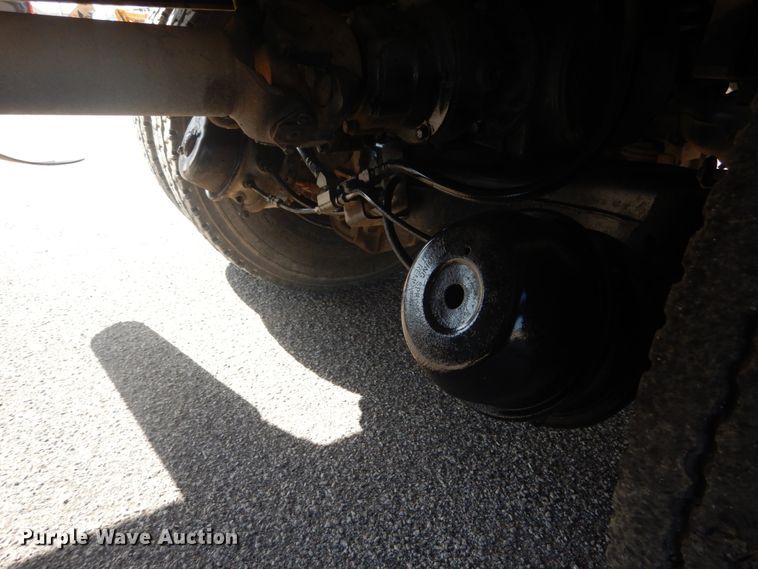 image for item IY9586 1996 Mack RD688S  dump truck