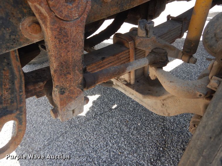 image for item IY9586 1996 Mack RD688S  dump truck