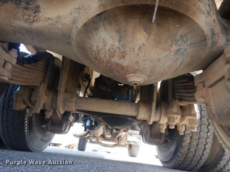 image for item IY9586 1996 Mack RD688S  dump truck