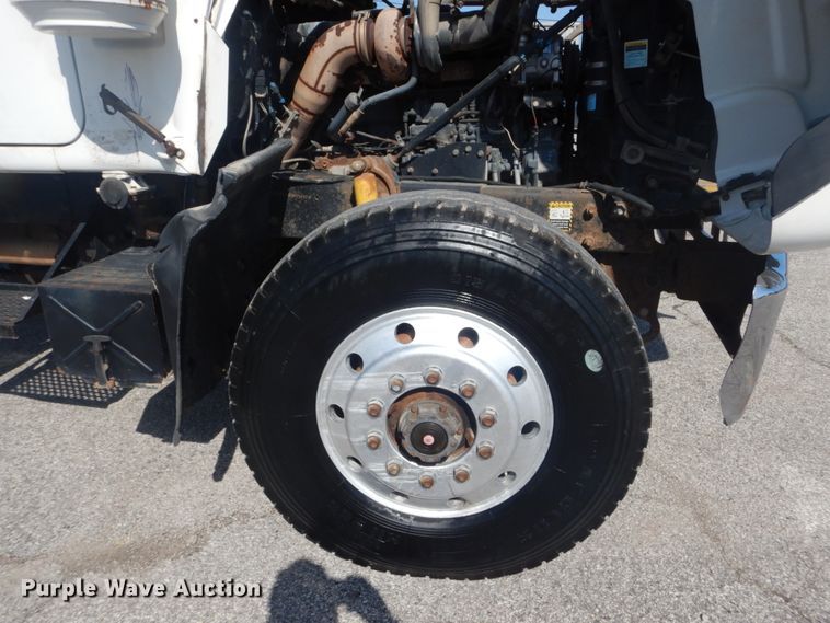 image for item IY9586 1996 Mack RD688S  dump truck