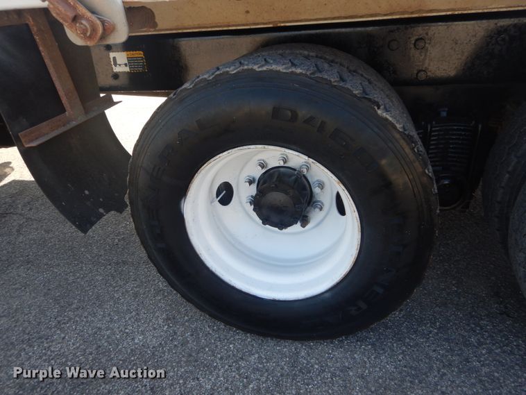 image for item IY9586 1996 Mack RD688S  dump truck