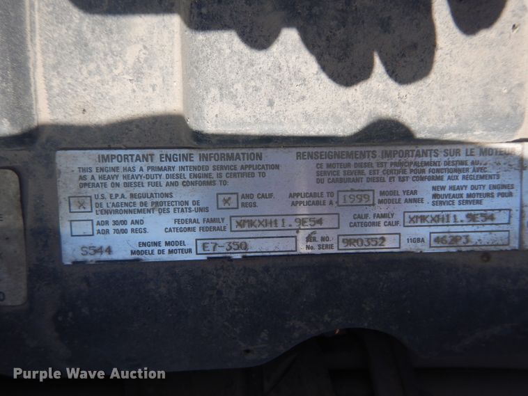 image for item IY9587 2000 Mack RD688S  hook lift truck