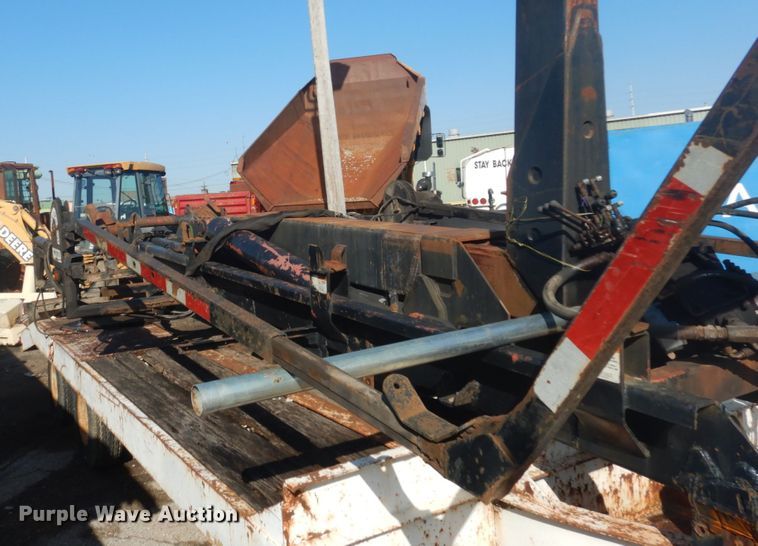 image for item IY9589 Palfinger PLTS32 hook lift bed