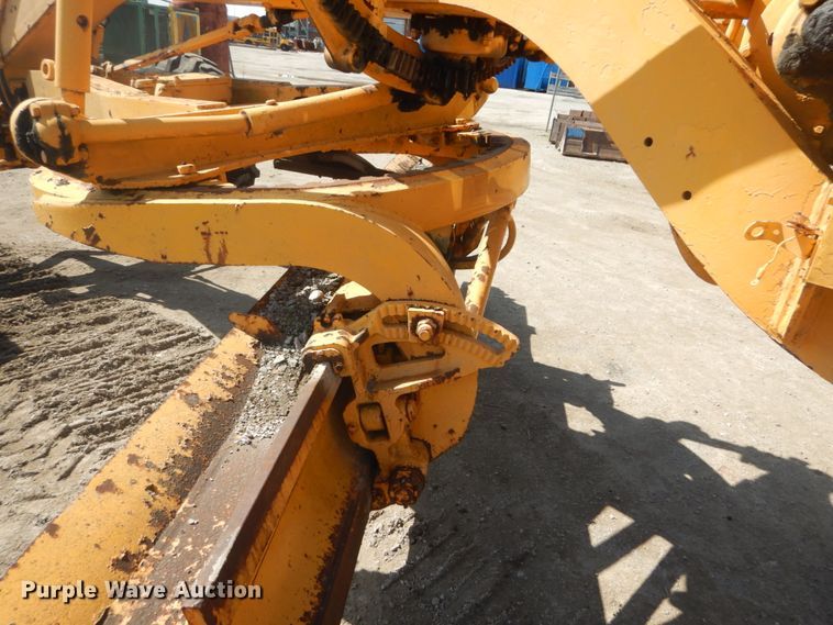 image for item IY9590 1963 Caterpillar 112  rigid frame motor grader