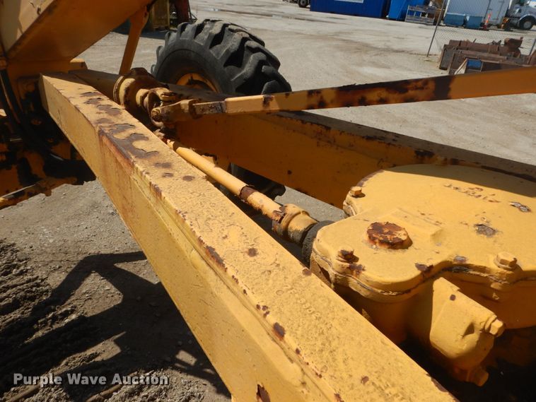 image for item IY9590 1963 Caterpillar 112  rigid frame motor grader