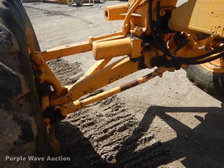 image for item IY9590 1963 Caterpillar 112  rigid frame motor grader