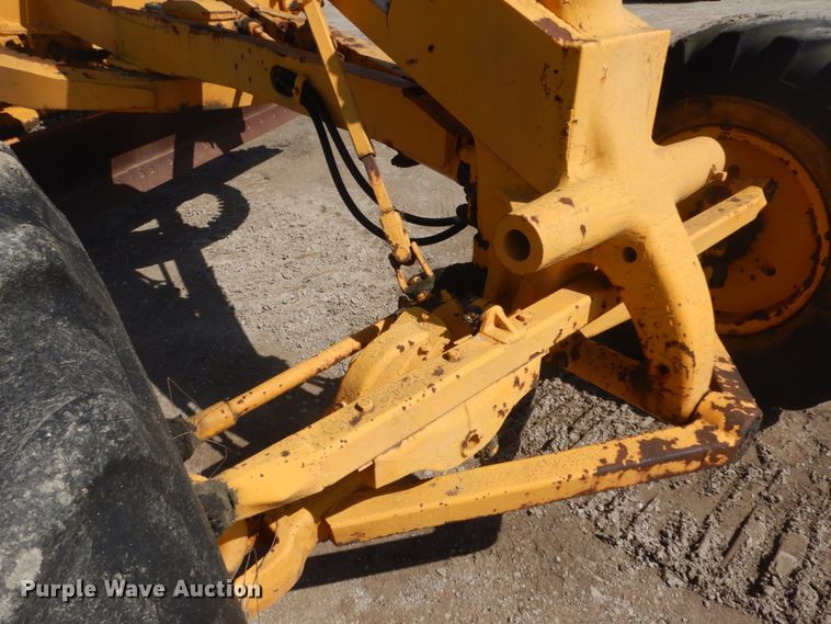 image for item IY9590 1963 Caterpillar 112  rigid frame motor grader