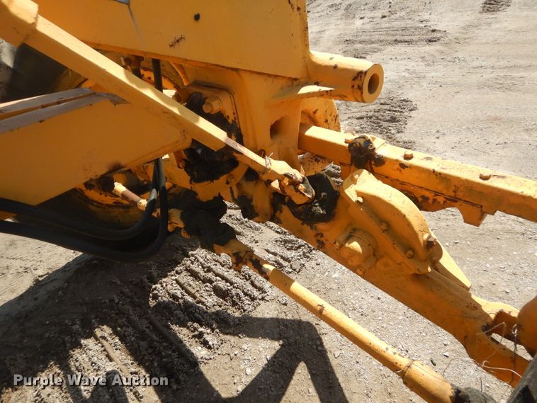 image for item IY9590 1963 Caterpillar 112  rigid frame motor grader
