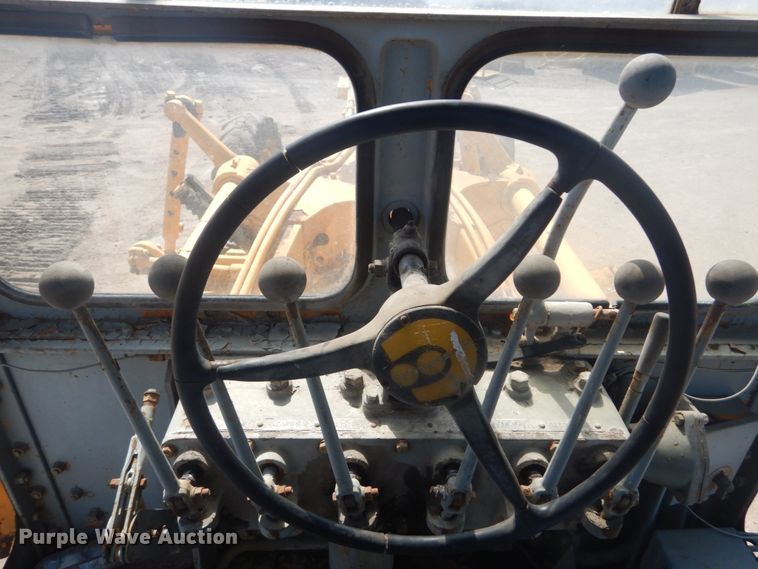 image for item IY9590 1963 Caterpillar 112  rigid frame motor grader