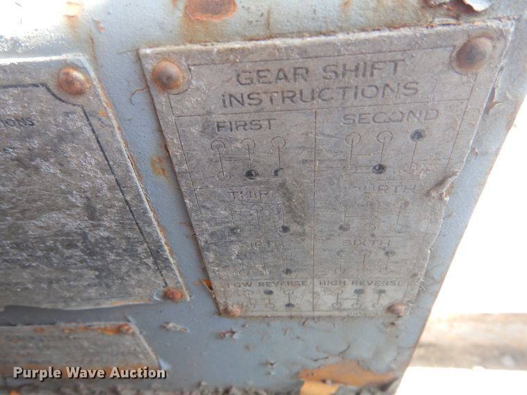 image for item IY9590 1963 Caterpillar 112  rigid frame motor grader