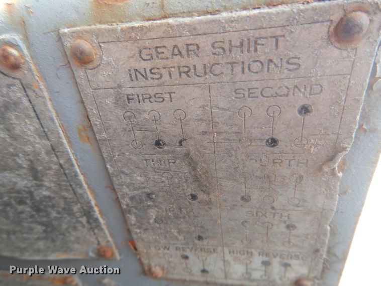 image for item IY9590 1963 Caterpillar 112  rigid frame motor grader