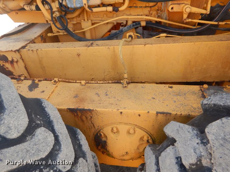 image for item IY9590 1963 Caterpillar 112  rigid frame motor grader