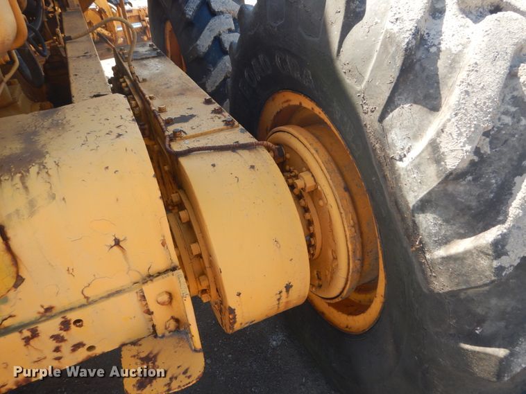 image for item IY9590 1963 Caterpillar 112  rigid frame motor grader