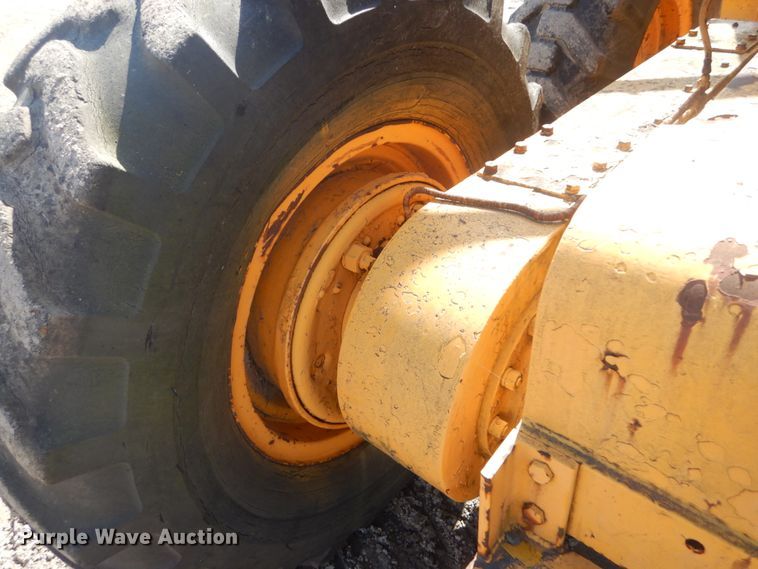 image for item IY9590 1963 Caterpillar 112  rigid frame motor grader