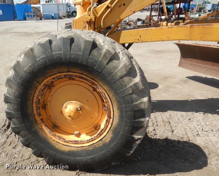 image for item IY9590 1963 Caterpillar 112  rigid frame motor grader