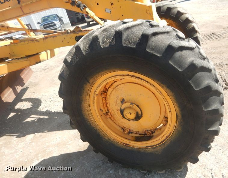 image for item IY9590 1963 Caterpillar 112  rigid frame motor grader