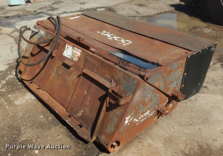 image for item IY9591 Bobcat Sweeper 60 skid steer sweeper