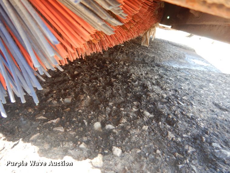 image for item IY9592 Bobcat 72"W skid steer sweeper