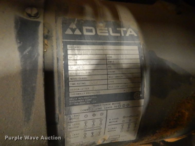 image for item IY9602 Delta table saw