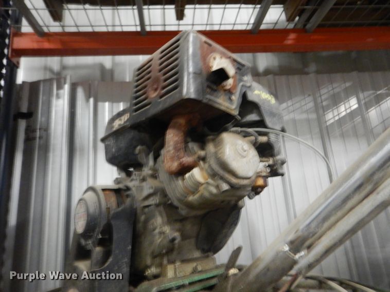 image for item IY9604 Power trowel