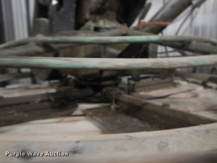 image for item IY9604 Power trowel