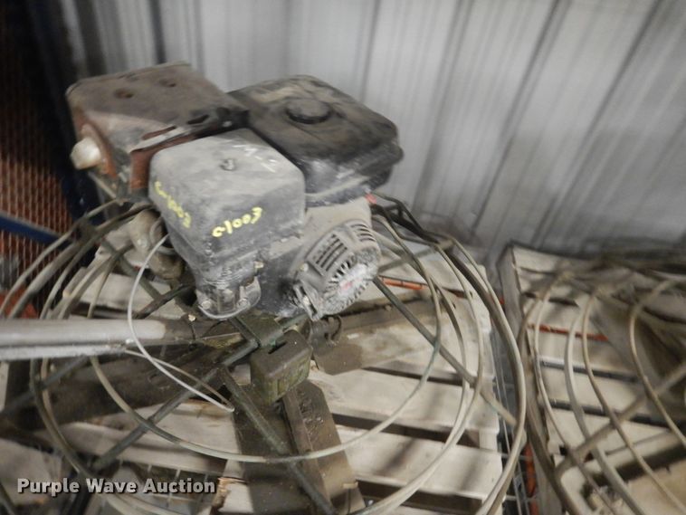 image for item IY9604 Power trowel