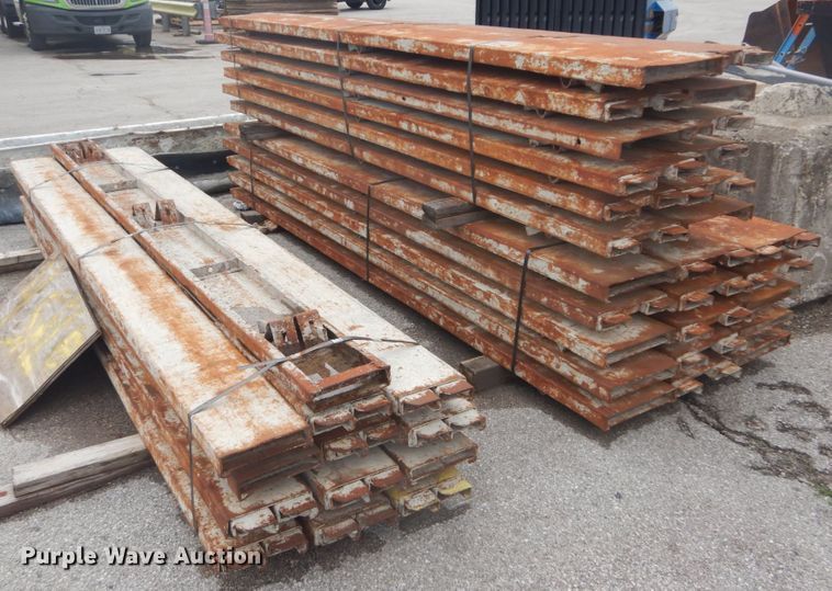 image for item IY9606 Dee concrete forms