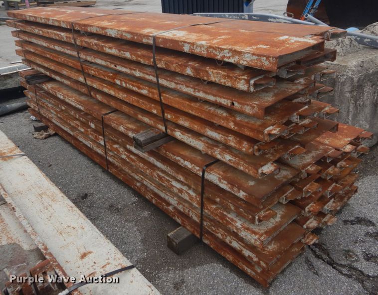 image for item IY9606 Dee concrete forms