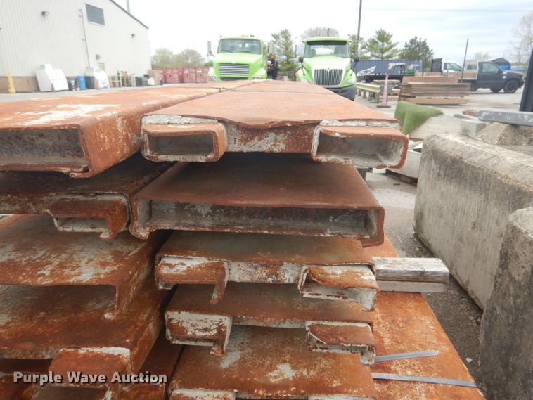 image for item IY9606 Dee concrete forms