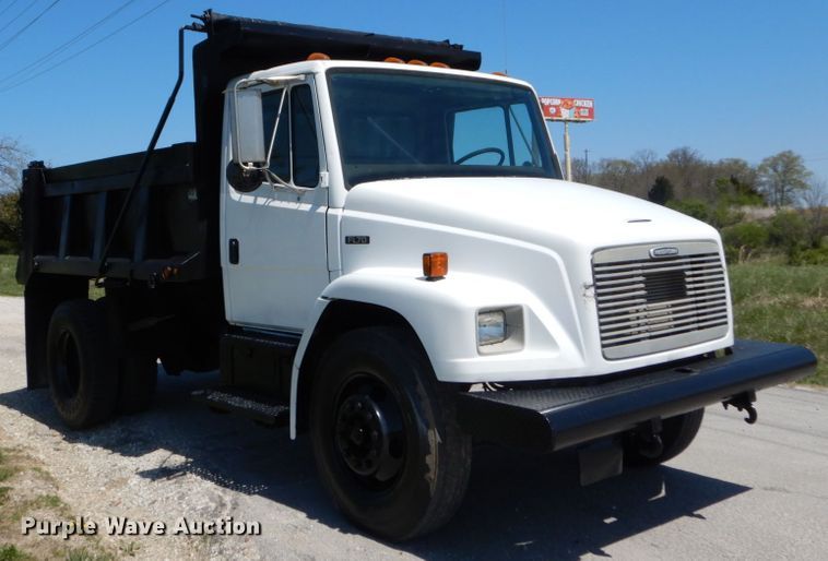 image for item IY9630 1999 Freightliner FL70  dump truck